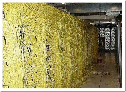 cables-red